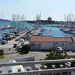 & Marina View 3*