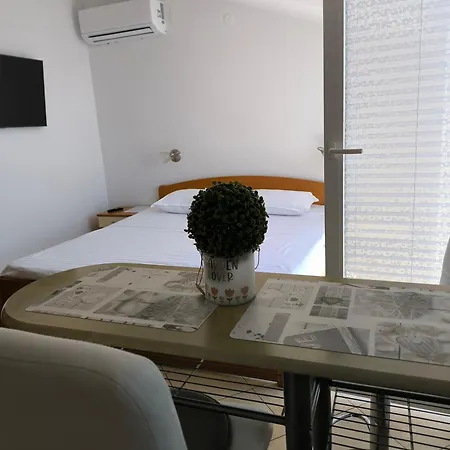 בית הארחה & Marina View 3*