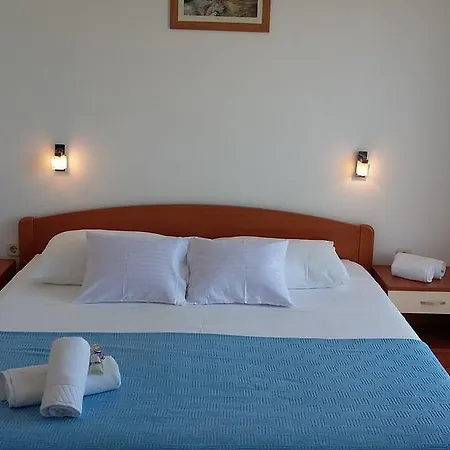 & Marina View 3* וודיצה