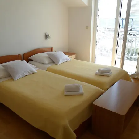 & Marina View 3* וודיצה