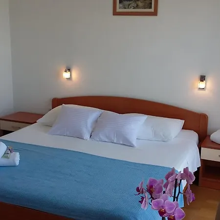 Gæstehus & Marina View 3*