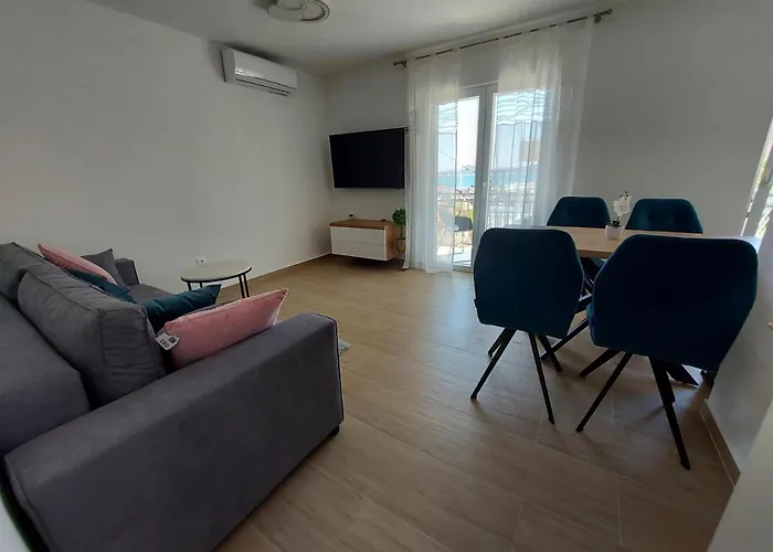 & Marina View 3* Vodice