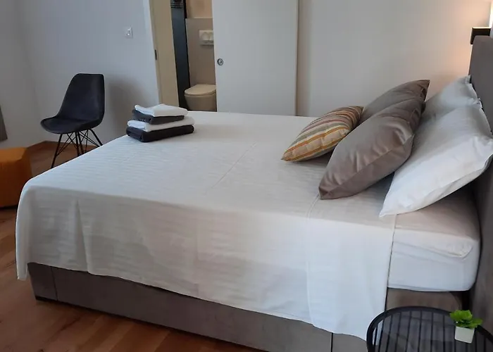 & Marina View ゲストハウス