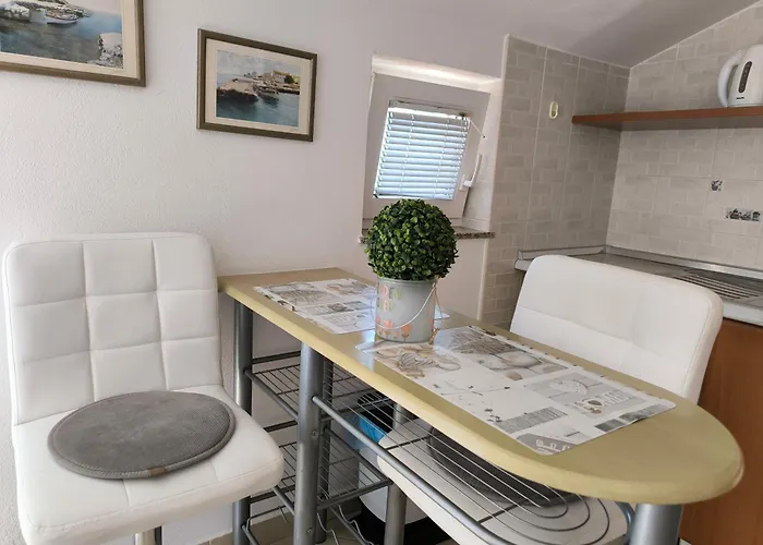 ゲストハウス & Marina View