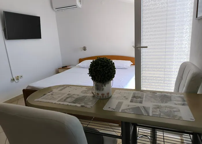 Gasthuis & Marina View 3*