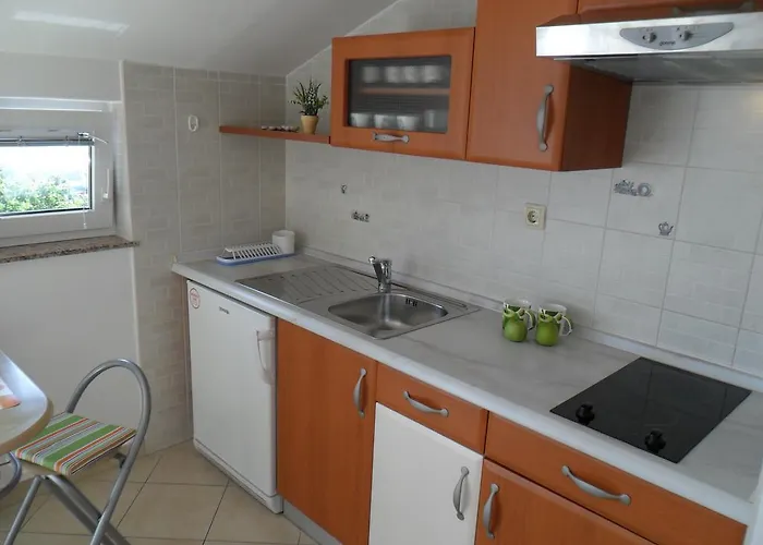 & Marina View ゲストハウス 3*