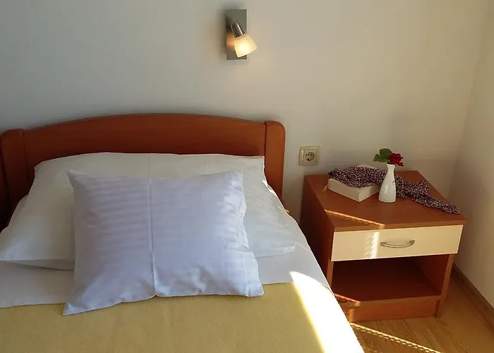 ゲストハウス & Marina View 3*