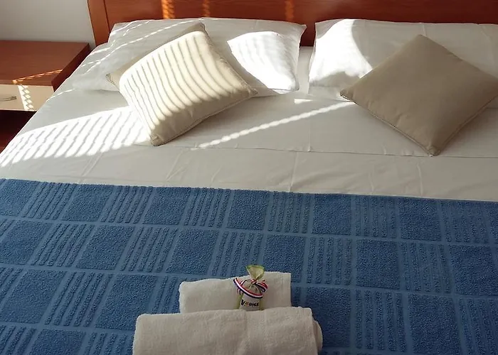 ゲストハウス & Marina View ヴォディツェ